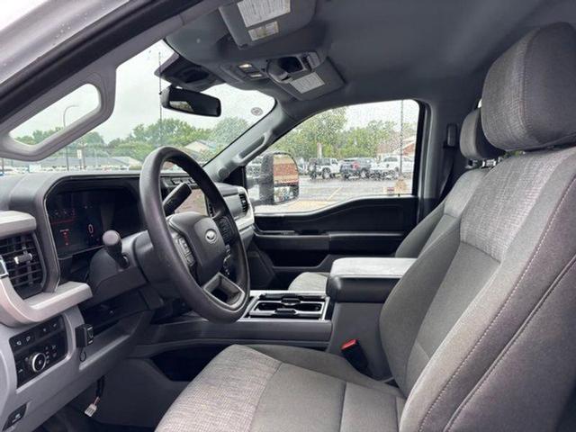 Photo of 2023 Oxford White Ford F-350