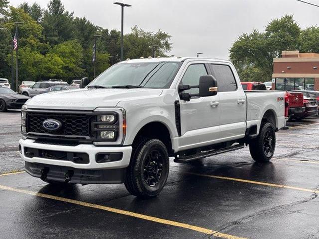 Photo of 2023 Oxford White Ford F-350