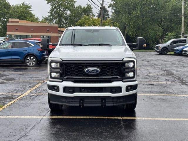 Photo of 2023 Oxford White Ford F-350