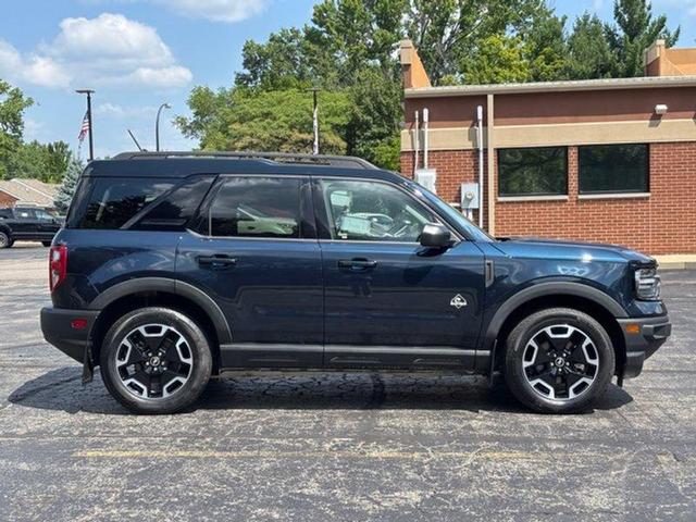 Photo of 2021 Alto Blue Metallic Tinted Clearcoat Ford Bronco Sport