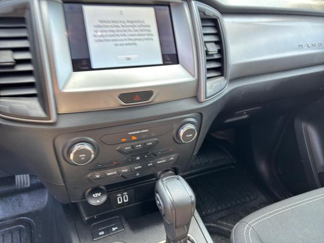 Photo of 2022 Hot Pepper Red Metallic Tinted Clearcoat Ford Ranger
