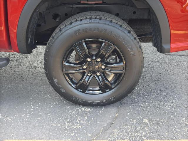 Photo of 2022 Hot Pepper Red Metallic Tinted Clearcoat Ford Ranger