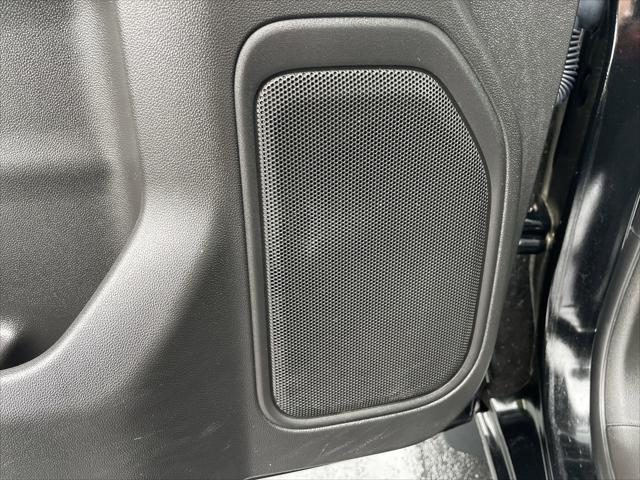 Photo of 2022 Black Chevrolet Silverado 1500