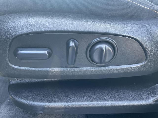 Photo of 2020 Midnight Blue Metallic Chevrolet Equinox