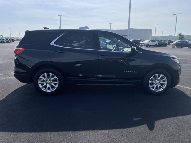 Photo of 2020 Midnight Blue Metallic Chevrolet Equinox