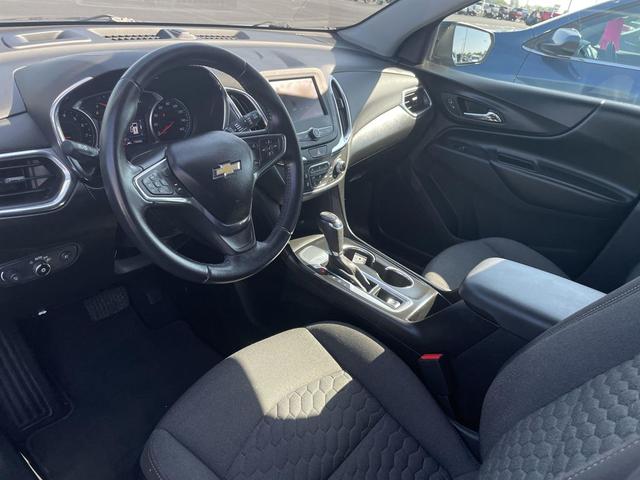 Photo of 2020 Midnight Blue Metallic Chevrolet Equinox