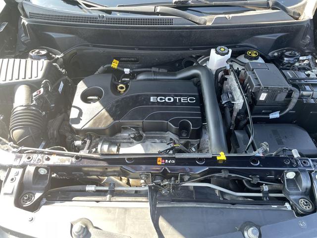 Photo of 2020 Midnight Blue Metallic Chevrolet Equinox
