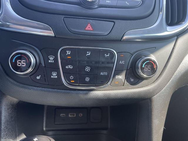Photo of 2020 Midnight Blue Metallic Chevrolet Equinox