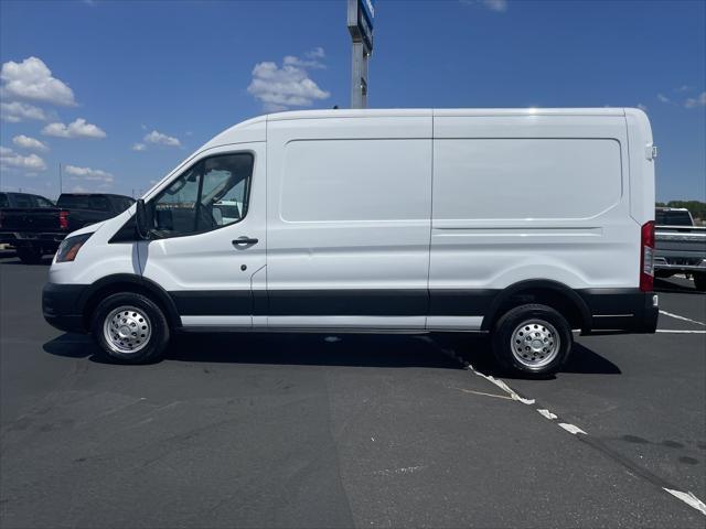 Photo of 2023 Oxford White Ford Transit-250