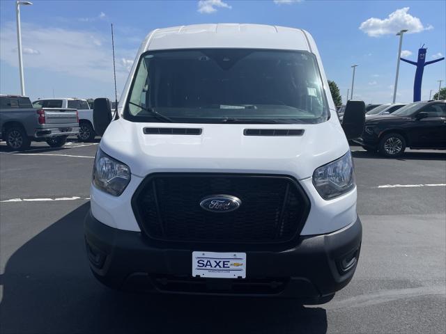Photo of 2023 Oxford White Ford Transit-250