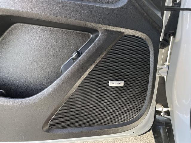 Photo of 2020 Iridescent Pearl Tricoat Chevrolet Traverse