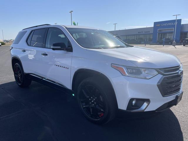Photo of 2020 Iridescent Pearl Tricoat Chevrolet Traverse