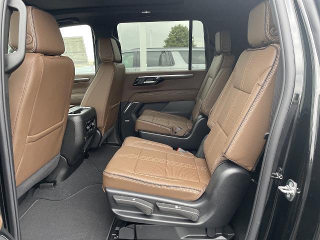 Photo of 2025 Black Chevrolet Suburban