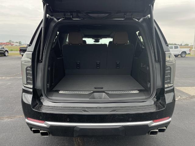 Photo of 2025 Black Chevrolet Suburban