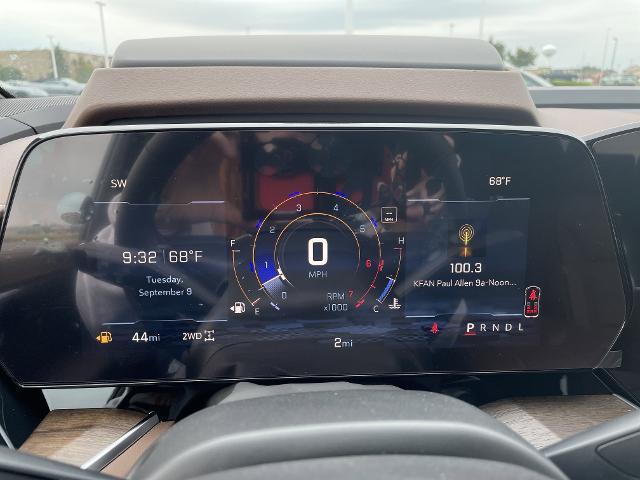 Photo of 2025 Black Chevrolet Suburban