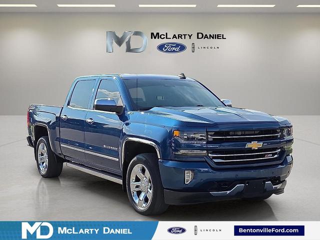 Photo of 2017 Deep Ocean Blue Metallic Chevrolet Silverado 1500