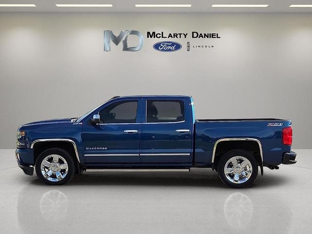Photo of 2017 Deep Ocean Blue Metallic Chevrolet Silverado 1500