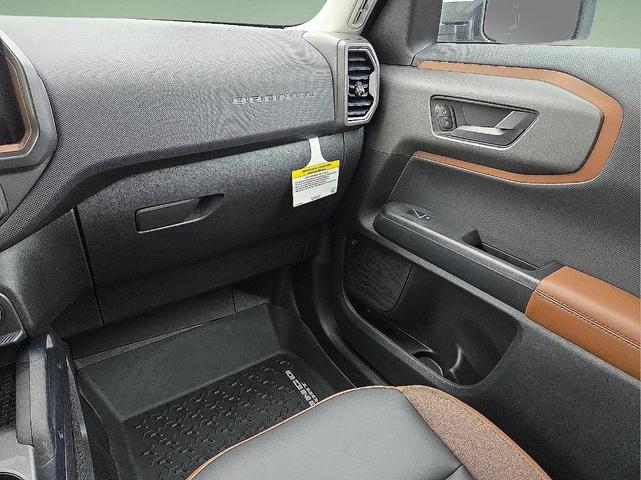 Photo of 2025 Gray Metallic Ford Bronco Sport