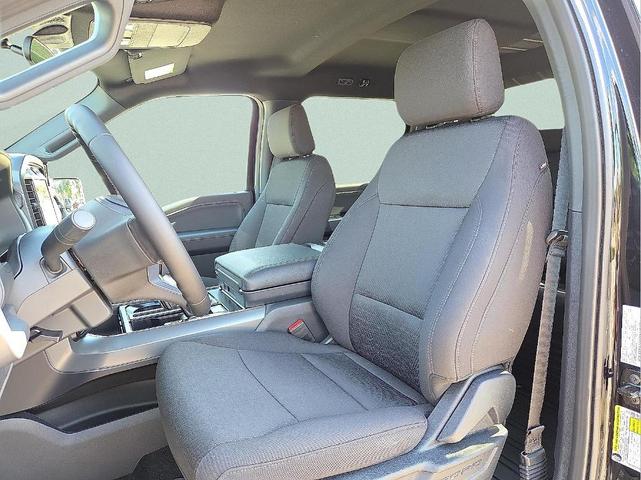 Photo of 2025 Black Metallic Ford F-150
