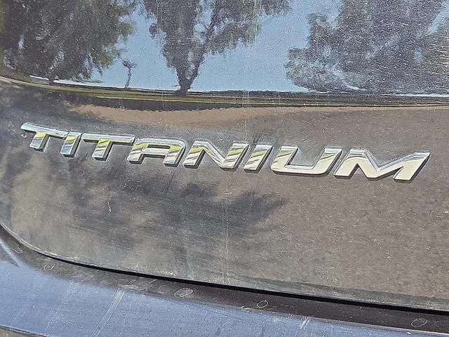 Photo of 2024 Black Metallic Ford Edge