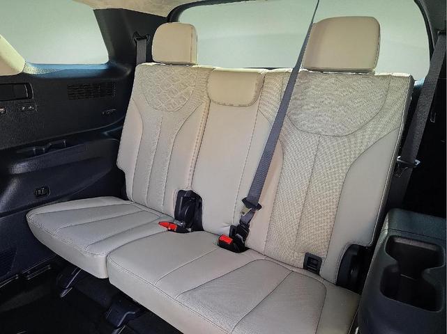Photo of 2022 Hyper White Hyundai PALISADE