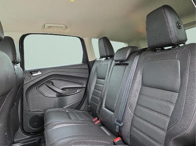 Photo of 2017 Shadow Black Ford Escape