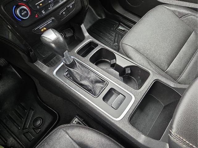 Photo of 2017 Shadow Black Ford Escape