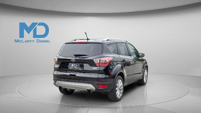 Photo of 2017 Shadow Black Ford Escape