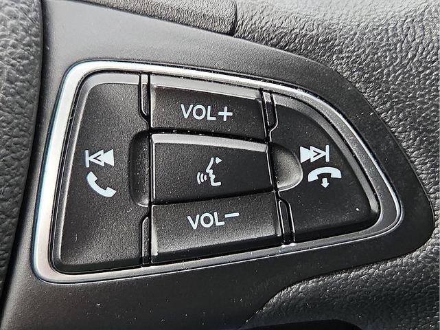 Photo of 2017 Shadow Black Ford Escape