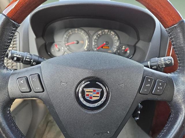 Photo of 2004 Light Platinum Cadillac SRX
