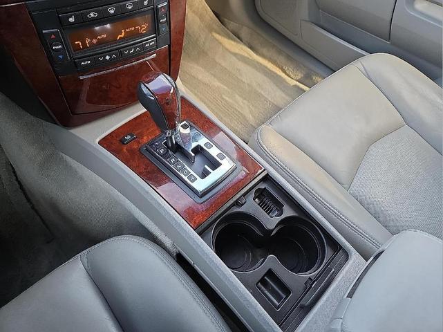 Photo of 2004 Light Platinum Cadillac SRX