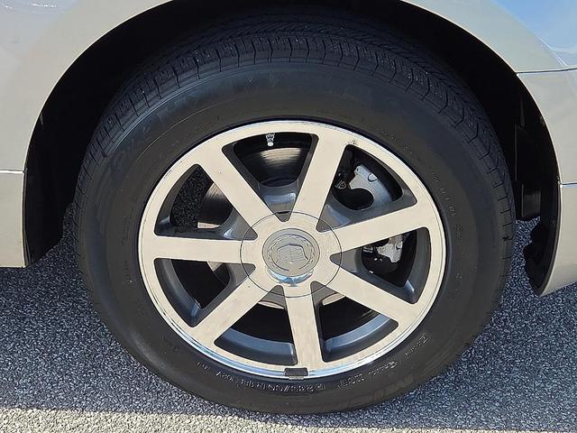Photo of 2004 Light Platinum Cadillac SRX