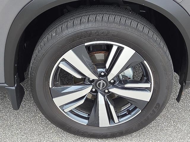 Photo of 2024 Gun Metallic Nissan Rogue