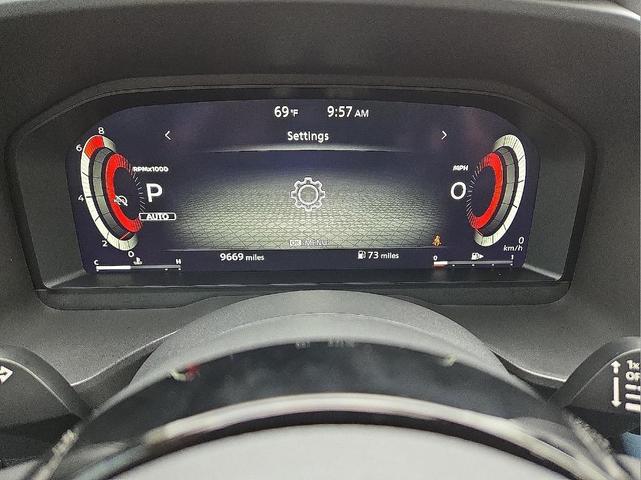 Photo of 2024 Gun Metallic Nissan Rogue