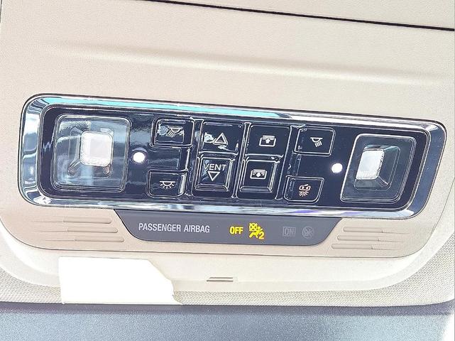 Photo of 2025 Pristine White Lincoln Corsair