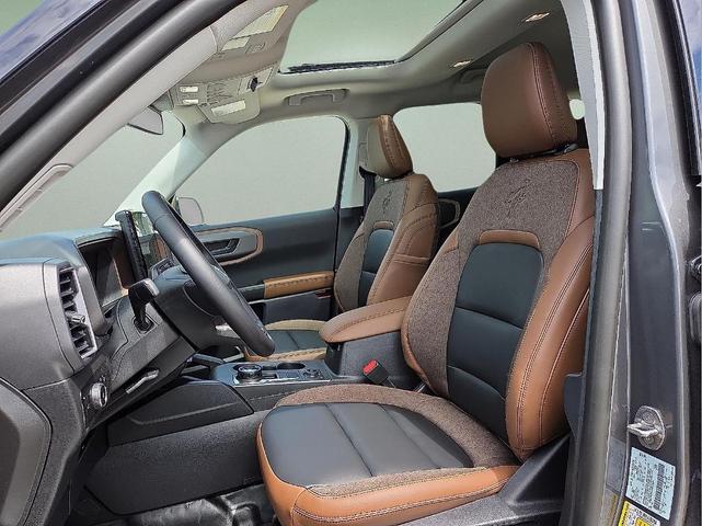 Photo of 2025 Gray Metallic Ford Bronco Sport