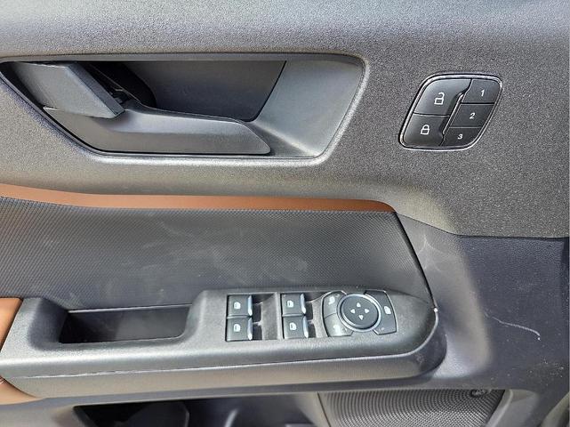 Photo of 2025 Gray Metallic Ford Bronco Sport