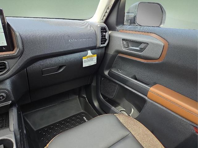 Photo of 2025 Gray Metallic Ford Bronco Sport