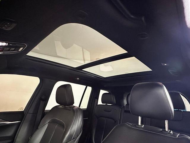 Photo of 2024 Silver Zynith Jeep Grand Cherokee