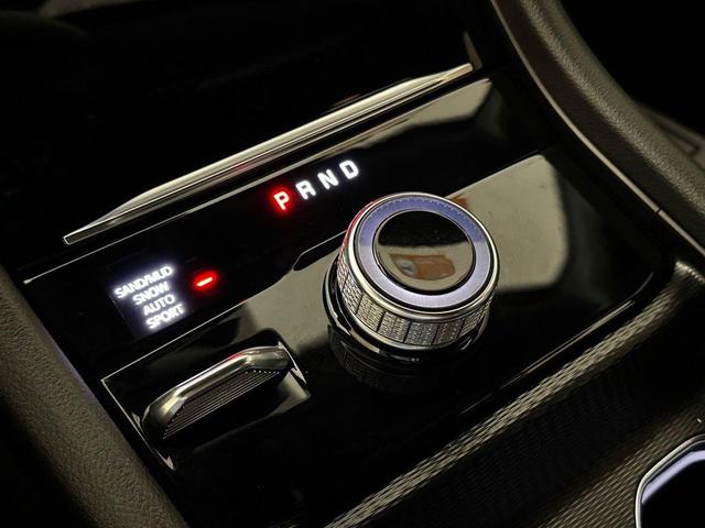 Photo of 2024 Silver Zynith Jeep Grand Cherokee