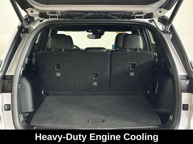 Photo of 2024 Silver Zynith Jeep Grand Cherokee