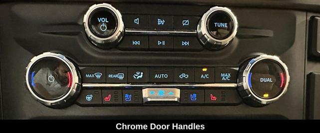 Photo of 2023 Agate Black Metallic Ford F-450