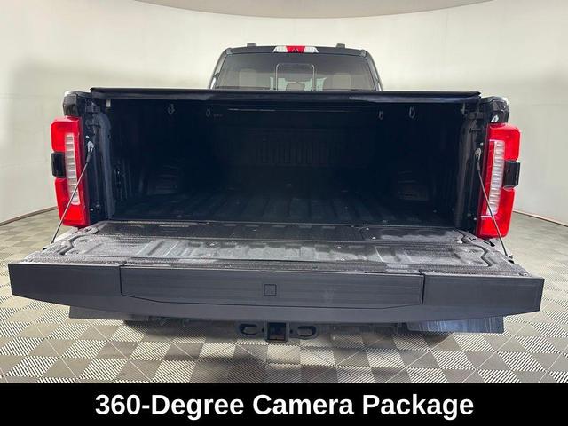 Photo of 2023 Agate Black Metallic Ford F-450