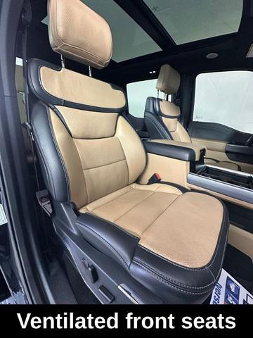 Photo of 2023 Agate Black Metallic Ford F-450