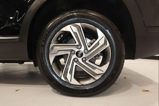 Photo of 2023 Twilight Black Hyundai SANTA FE