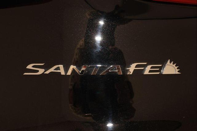 Photo of 2023 Twilight Black Hyundai SANTA FE