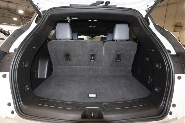 Photo of 2024 Summit White Buick Enclave