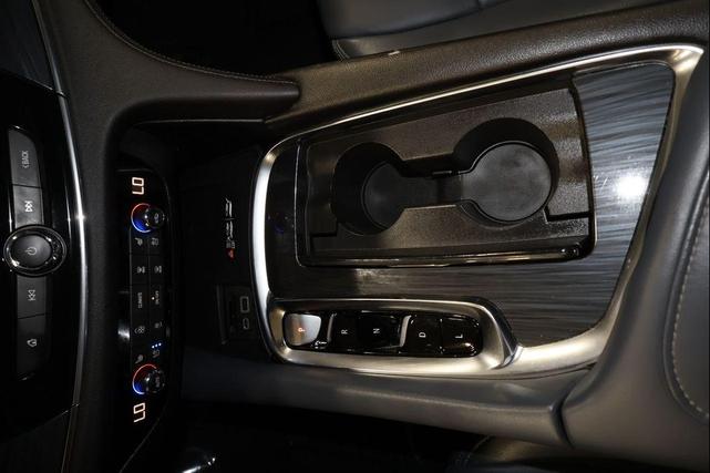 Photo of 2024 Summit White Buick Enclave