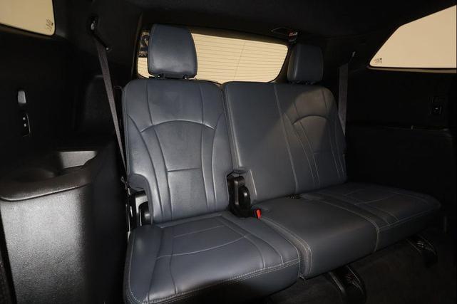 Photo of 2024 Summit White Buick Enclave