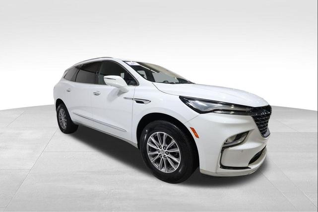 Photo of 2024 Summit White Buick Enclave